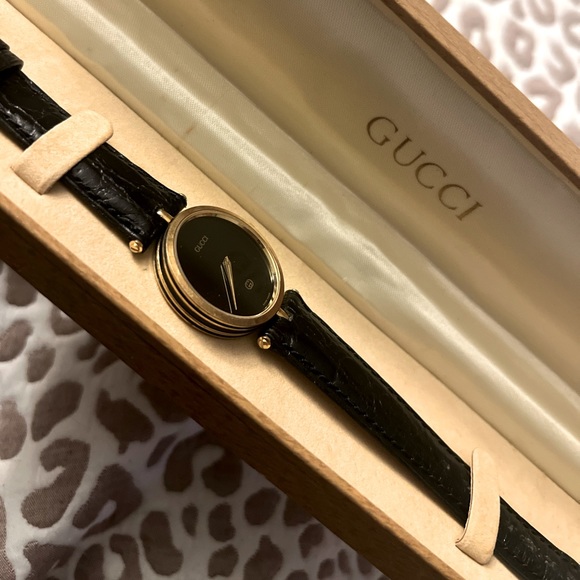 Vintage Gucci Watch - Picture 1 of 8